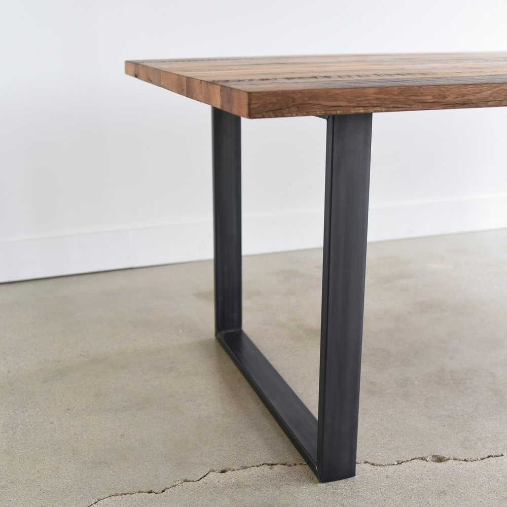 Обеденный стол Triomf Dining Table untreated Table Top Black Metal Legs